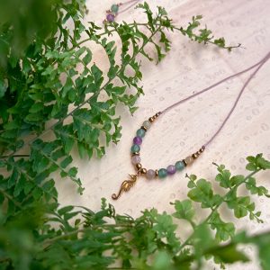 Morski minimalistyczny naszyjnik choker z konikiem morskim